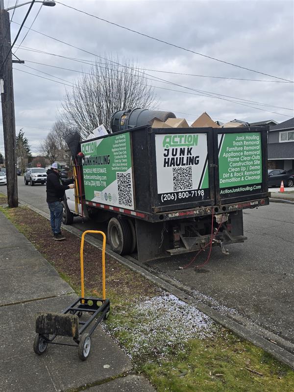 	
junk removal